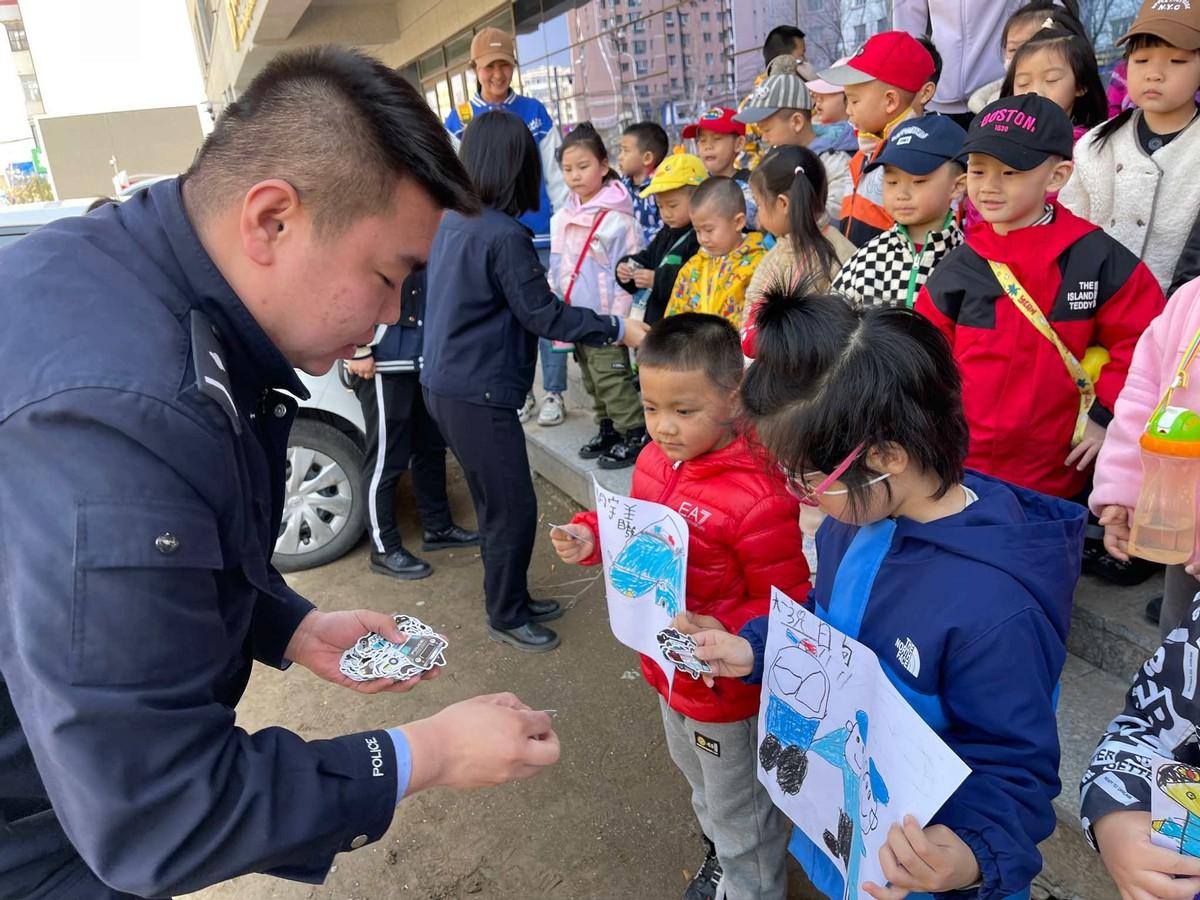 先锋保国卫家园只是要你以身许是什么生肖，时代解答解释落实_0lk29.68.88